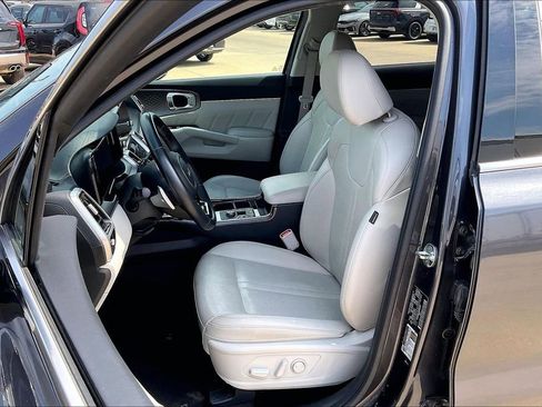 Used 2022 Kia Sorento SX AWD/4WD image 25