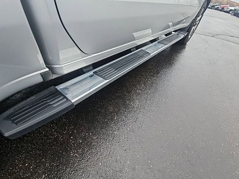 Certified 2022 Chevrolet Silverado 1500 RST image 9