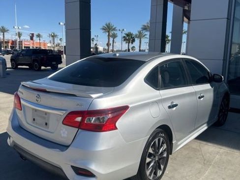 Used 2017 Nissan Sentra SR image 3