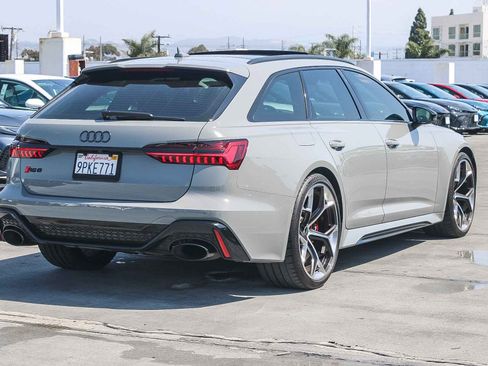 Used 2024 Audi RS 6 performance image 15