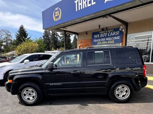 Used 2012 Jeep Patriot Sport FWD image 3