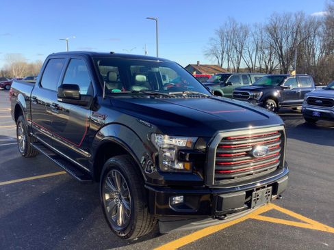 Used 2017 Ford F150 Lariat image 5