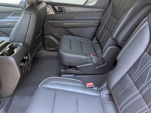 New 2026 Buick Enclave Avenir w/ Super Cruise Package image 29