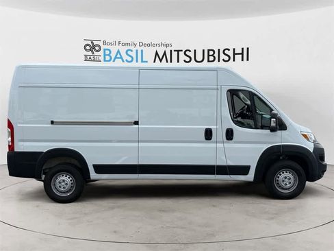 Used 2025 RAM ProMaster 2500 w/ Convenience Group image 6