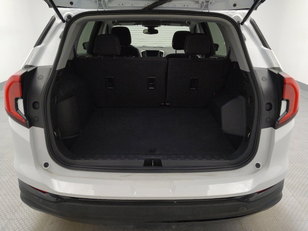 Used 2023 GMC Terrain SLE w/ Elevation Edition FWD image 29