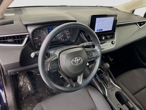 Used 2023 Toyota Corolla LE image 9
