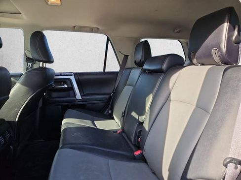 Used 2016 Toyota 4Runner SR5 Premium RWD image 17