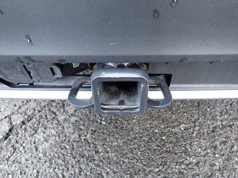 Certified 2025 Ford Explorer Platinum w/ LUX Leather Package image 8