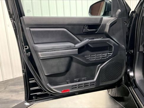 Used 2024 Toyota Tacoma SR5 AWD/4WD image 23