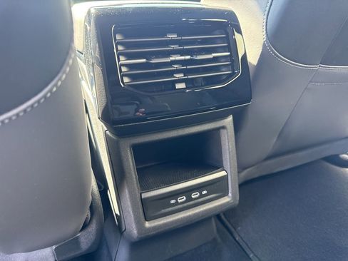 Used 2023 Volkswagen ID.4 Pro S image 16