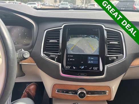Used 2021 Volvo XC90 T6 Momentum w/ Advanced Package image 29