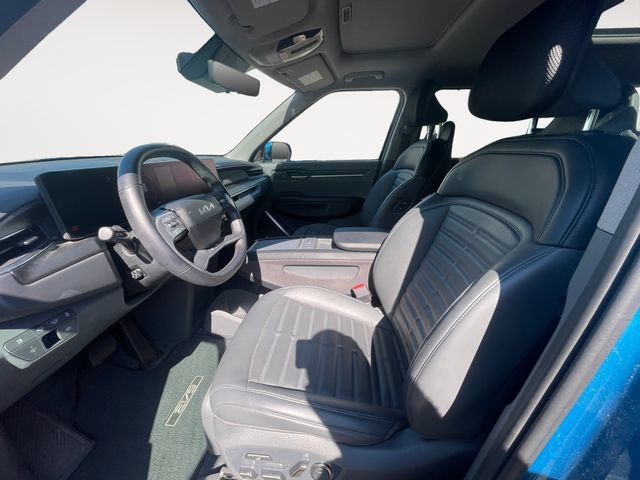 Used 2024 Kia EV9 Land AWD/4WD image 9