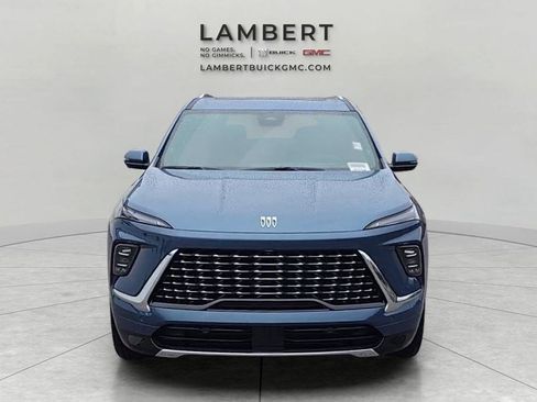 New 2026 Buick Enclave Avenir w/ Super Cruise Package image 8