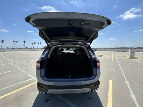 Certified 2023 Honda Pilot Touring image 21