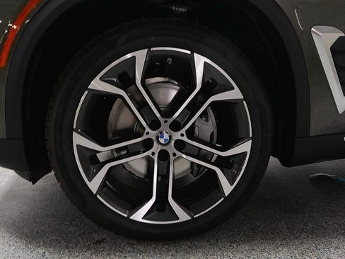 Used 2026 BMW X5 xDrive40i AWD/4WD image 5