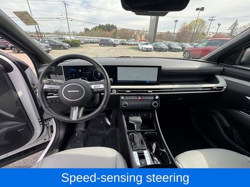 Used 2025 Hyundai Santa Cruz Limited AWD/4WD image 14