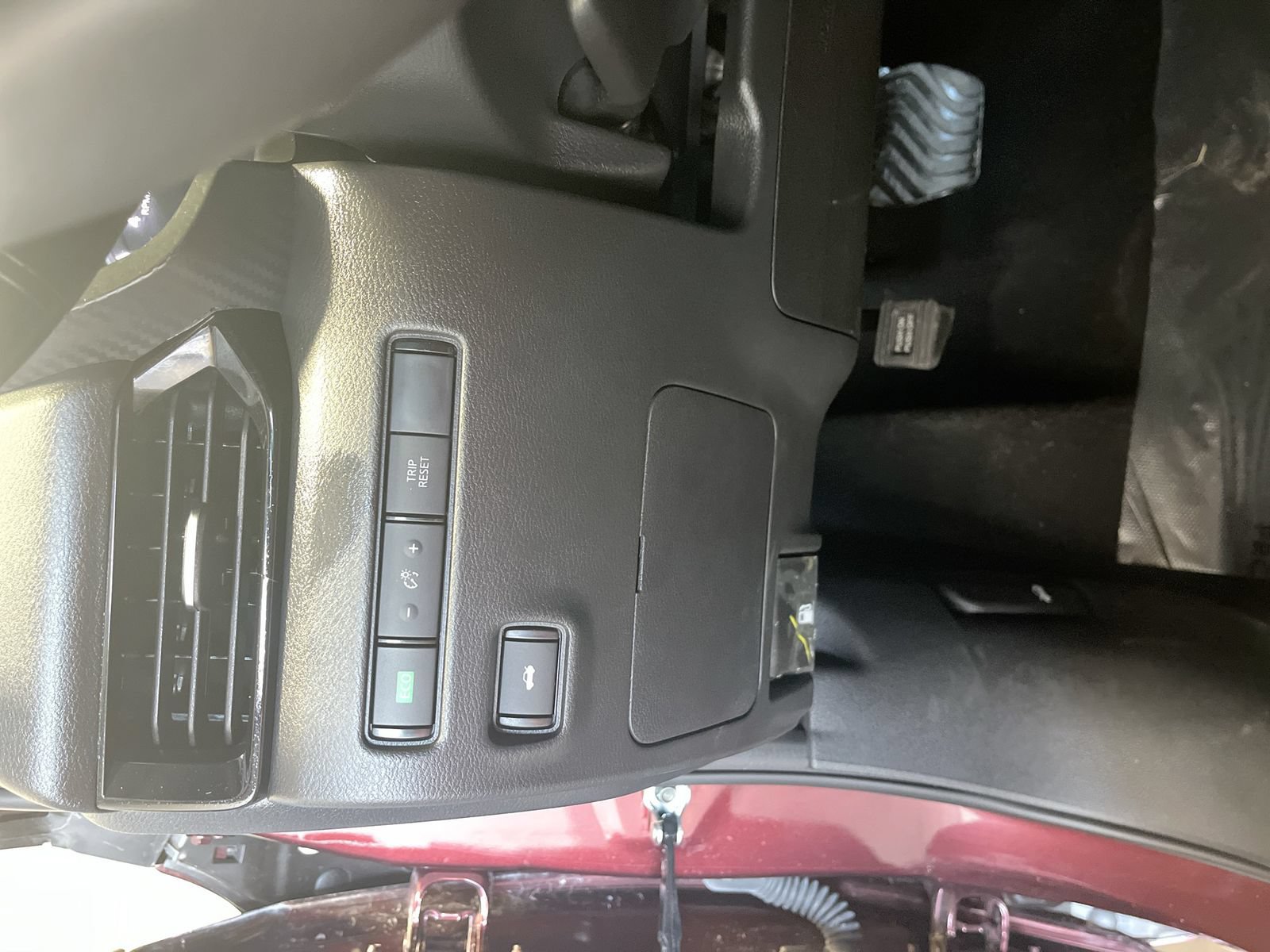 Used 2025 Nissan Sentra SV w/ All-Weather Package FWD image 10