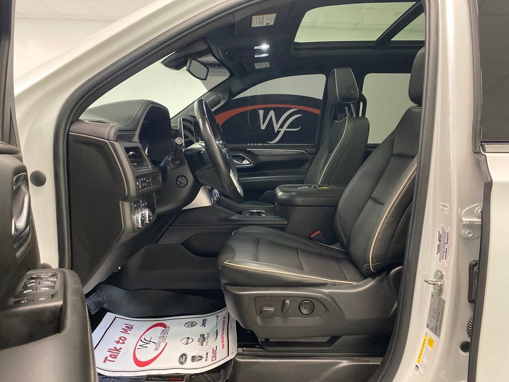 Used 2022 GMC Yukon SLT w/ SLT Premium Package AWD/4WD image 13