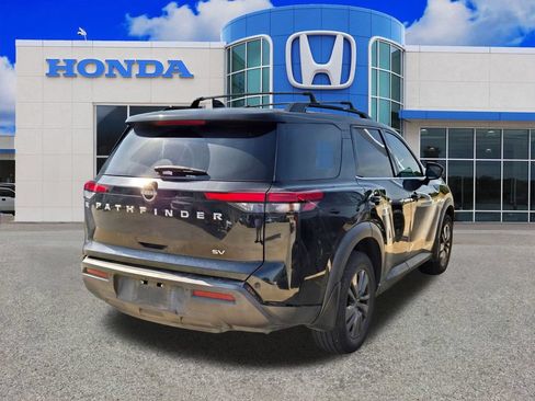 Used 2022 Nissan Pathfinder SV FWD image 19