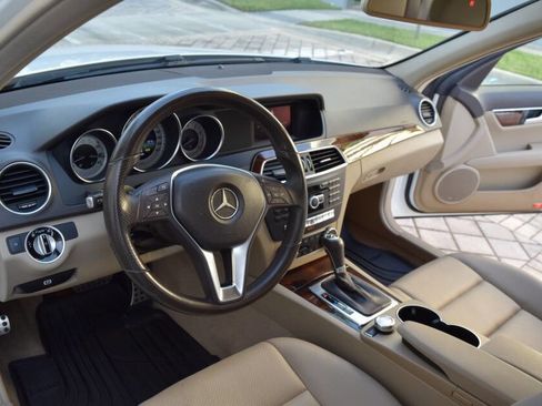 Used 2014 Mercedes-Benz C 300 4MATIC Sedan image 42