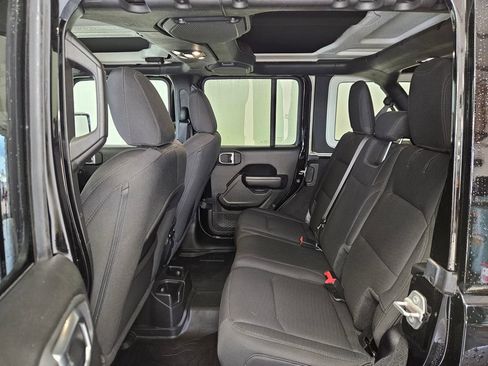 Used 2022 Jeep Wrangler Unlimited Sport AWD/4WD image 5