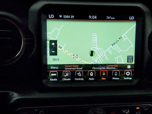 Used 2023 Jeep Wrangler Unlimited Sahara AWD/4WD image 19