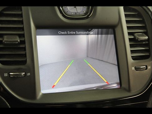 Used 2016 Chrysler 300 S w/ 300S Premium Group image 15