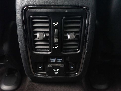 Used 2018 Jeep Grand Cherokee Limited w/ Trailer Tow Group IV image 27