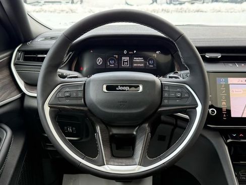 New 2026 Jeep Grand Cherokee Altitude AWD/4WD image 23
