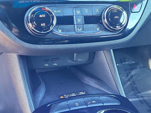 Certified 2024 Buick Envista Sport Touring w/ Convenience I Package image 27