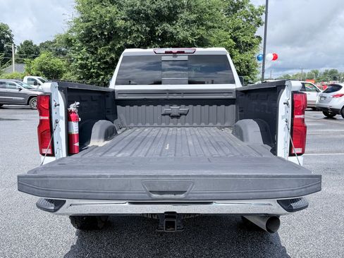 Used 2024 Chevrolet Silverado 2500 LTZ w/ LTZ Plus Package AWD/4WD image 9