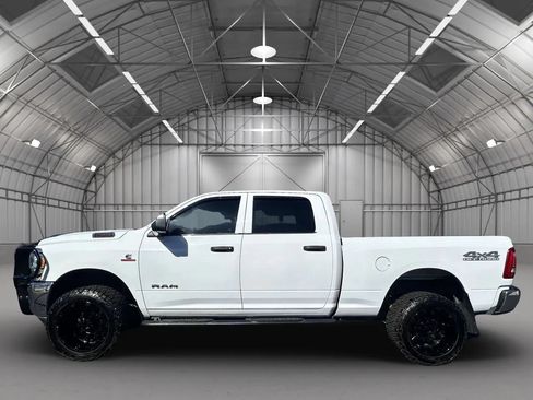 Used 2020 RAM 2500 Tradesman w/ Chrome Appearance Group AWD/4WD image 29