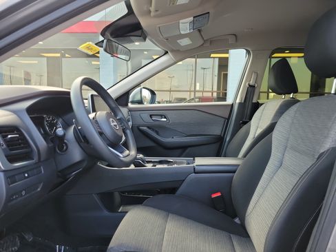 Used 2023 Nissan Rogue SV image 15