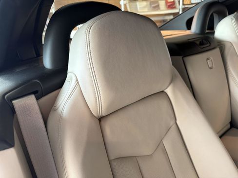 Used 2006 Cadillac XLR RWD image 38