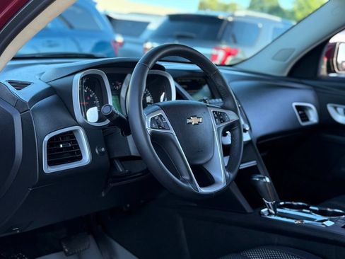 Used 2017 Chevrolet Equinox LT w/ Convenience Package FWD image 12