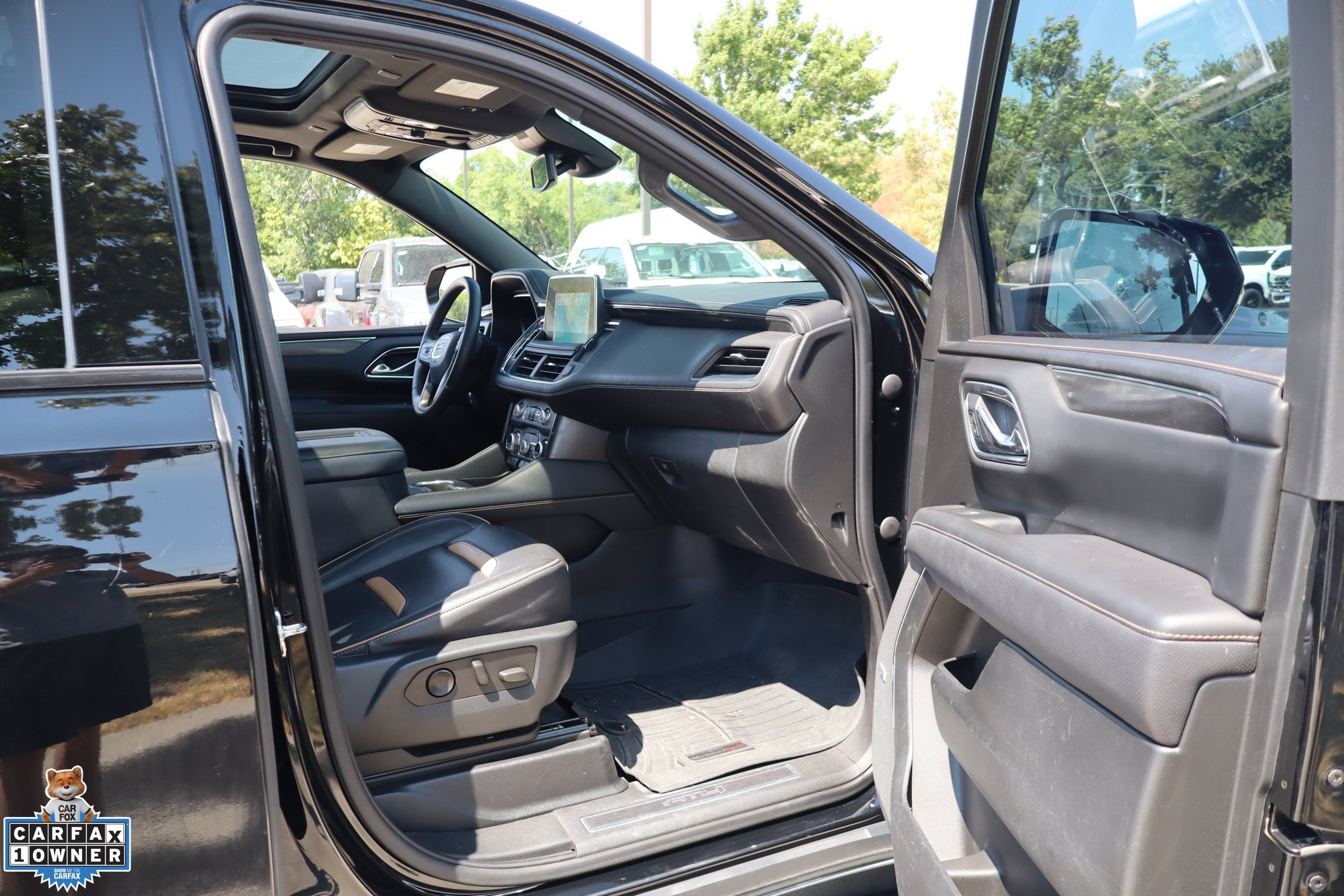 Used 2023 GMC Yukon XL AT4 AWD/4WD image 33