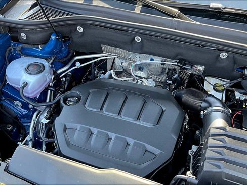 New 2026 Volkswagen Atlas Cross Sport SE image 17