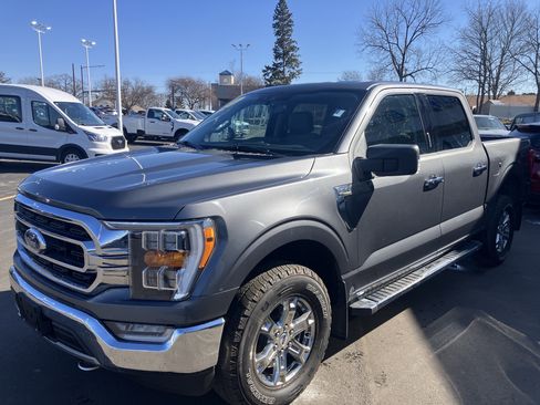 Used 2021 Ford F150 XLT w/ Equipment Group 302A High image 3