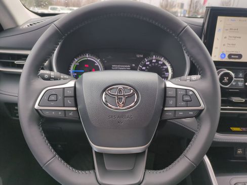 New 2026 Toyota Highlander XLE image 11