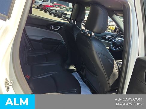 Used 2025 Jeep Compass Limited AWD/4WD image 14