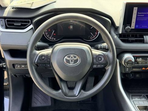 Used 2024 Toyota RAV4 XLE FWD image 18