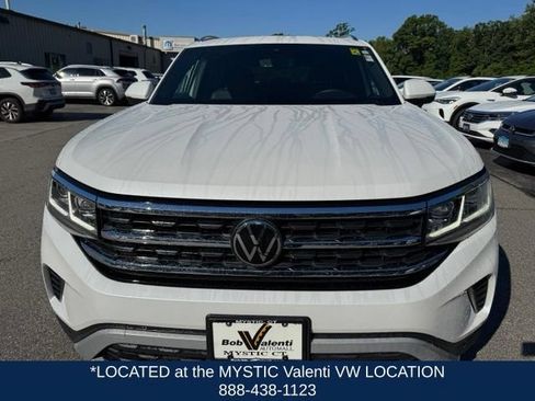 Certified 2023 Volkswagen Atlas Cross Sport SEL AWD/4WD image 2
