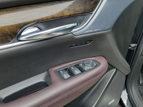 Used 2020 Cadillac XT6 Premium Luxury FWD image 20
