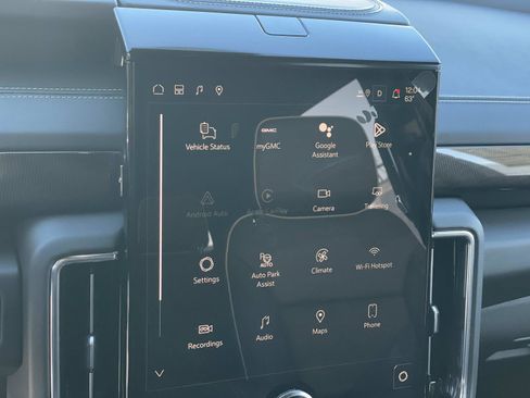 New 2026 GMC Yukon Elevation image 13