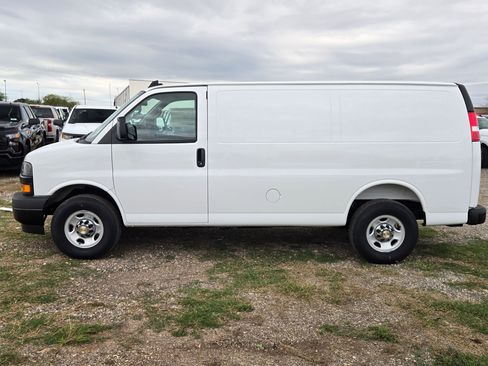 New 2025 Chevrolet Express 2500 w/ Driver Convenience Package image 6