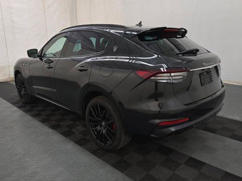 Used 2022 Maserati Levante GT AWD/4WD image 6