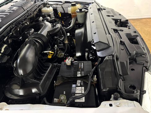 Used 2019 Ford F550 2WD Regular Cab Super Duty image 42