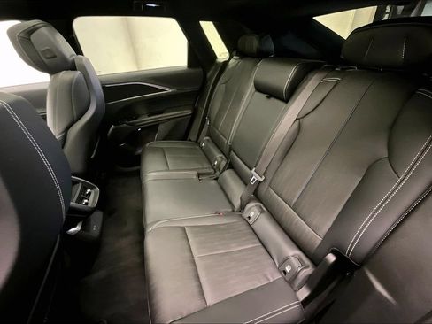 Used 2024 Cadillac Lyriq Luxury RWD image 22