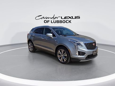 Used 2025 Cadillac XT5 Premium Luxury w/ Technology Package AWD/4WD image 2