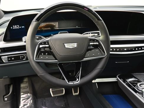 New 2025 Cadillac Lyriq Luxury w/ Nappa Leather Package AWD/4WD image 12
